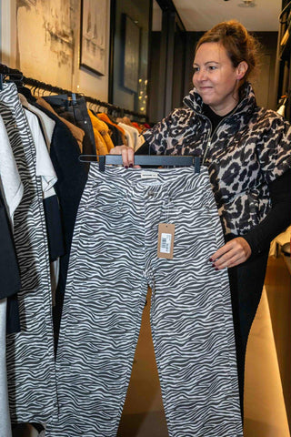 24COLOURS Hose aus Baumwolle