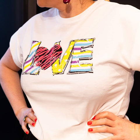 T-Shirt Met „Love” -Print