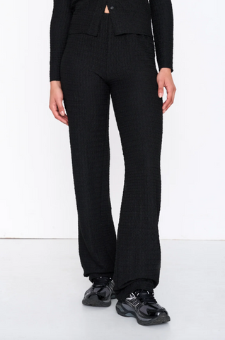 24COLOURS Hose in Schwarz