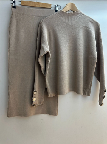 Effen set, top en halflange rok