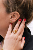 Ring - Yvette Ries - Gouden ring met blad en steen